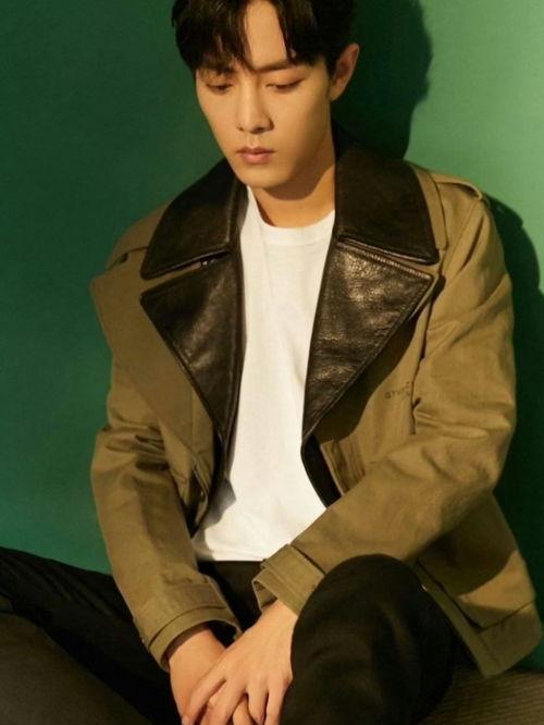 肖战吃瓜加油的视频,揭秘明星幕后生活